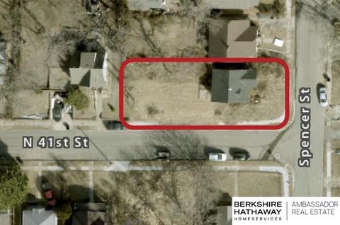 Photo of 4076 Spencer Street, Omaha, NE 68111 (MLS # 22606232)