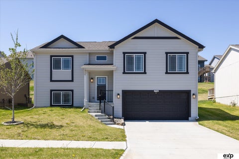 Photo of 7752 N 108th Street, Omaha, NE 68142 (MLS # 22620554)