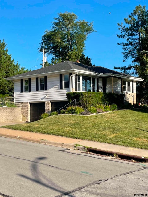 Photo of 525 N 74th Avenue, Omaha, NE 68114 (MLS # 22620547)