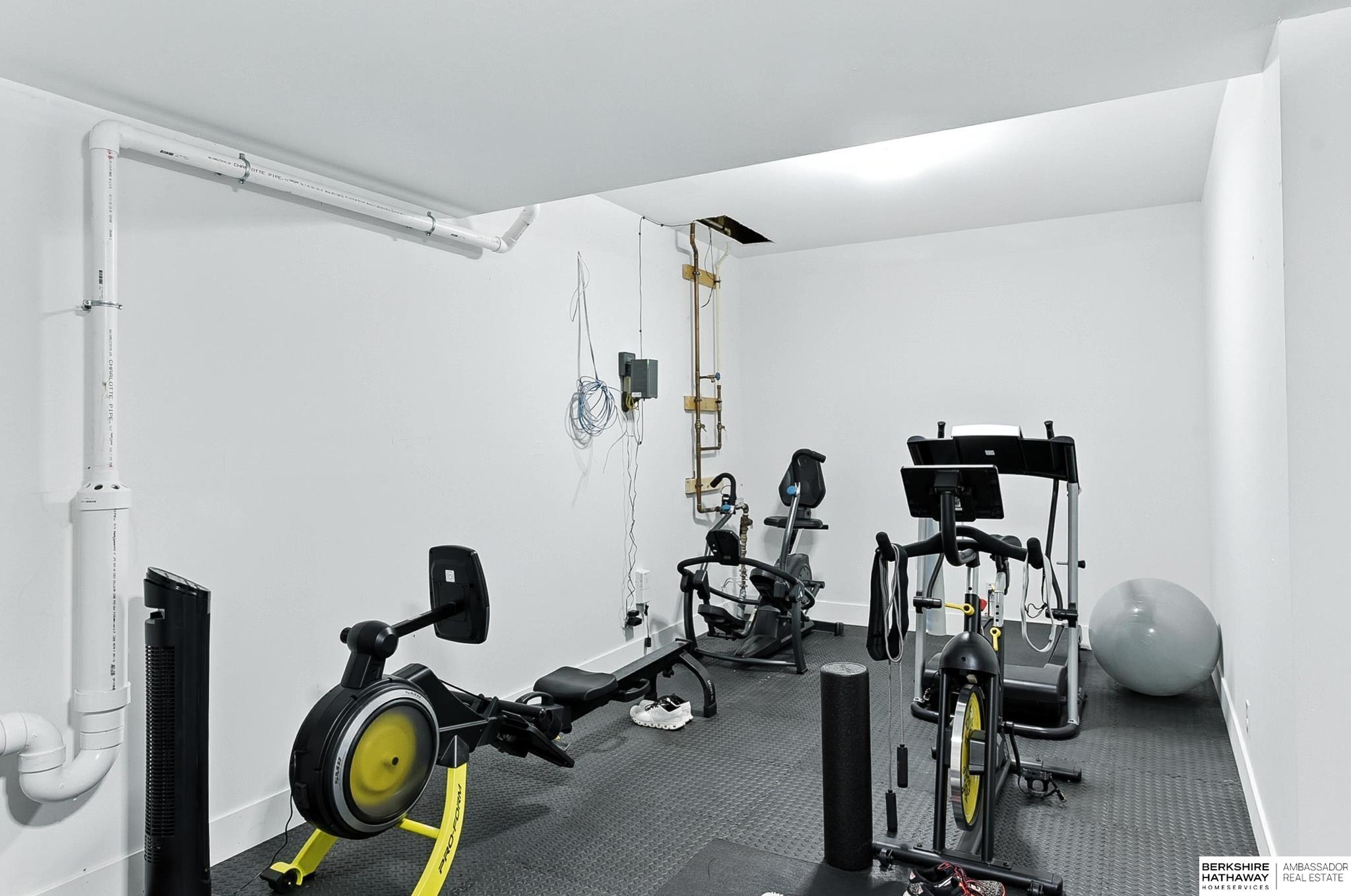 Gretna, Nebraska 68028, United States, 4 Bedrooms Bedrooms, ,3 BathroomsBathrooms,Residential,Active,169007