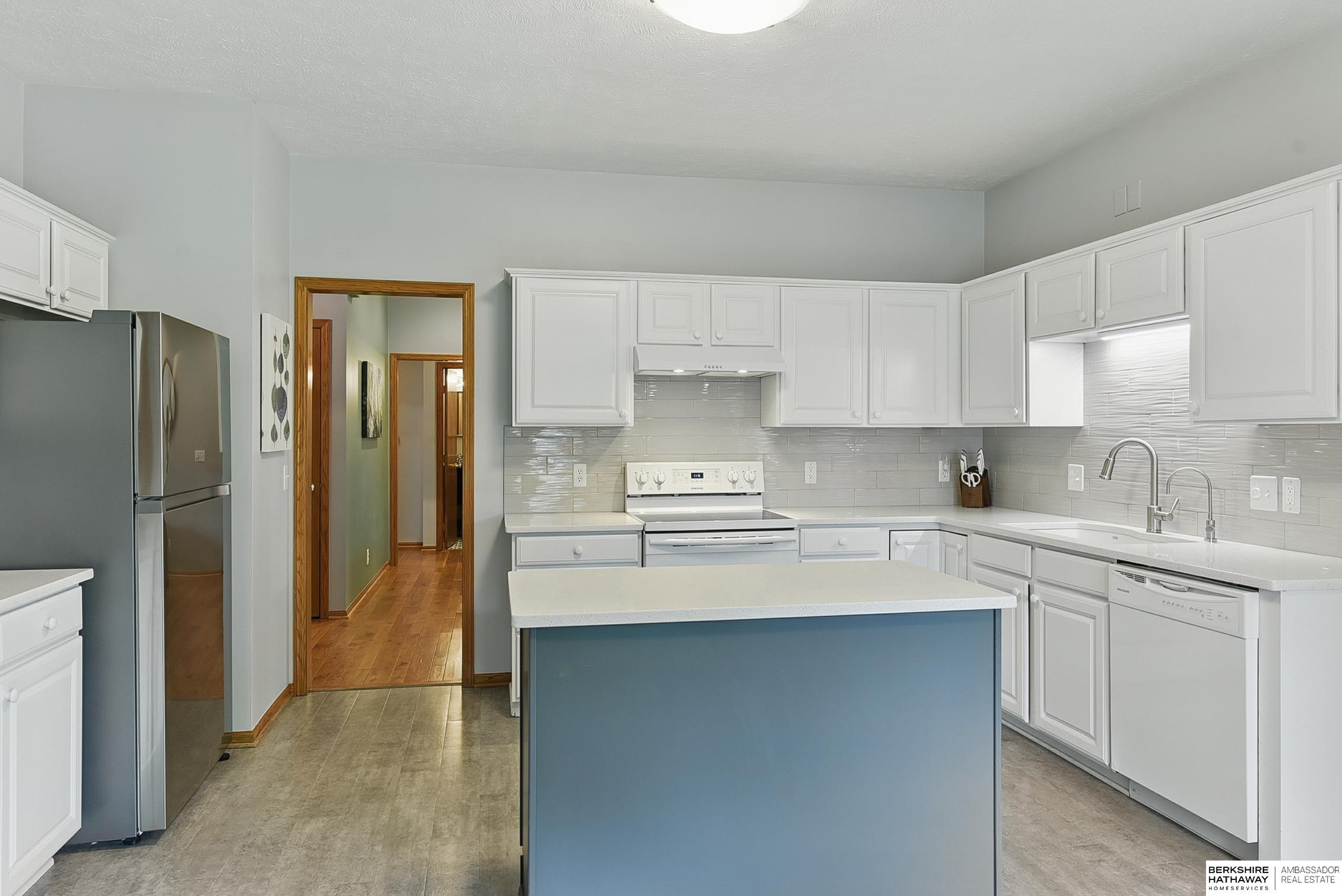 La Vista, Nebraska 68128, United States, 3 Bedrooms Bedrooms, ,2 BathroomsBathrooms,Residential,Pending,157355