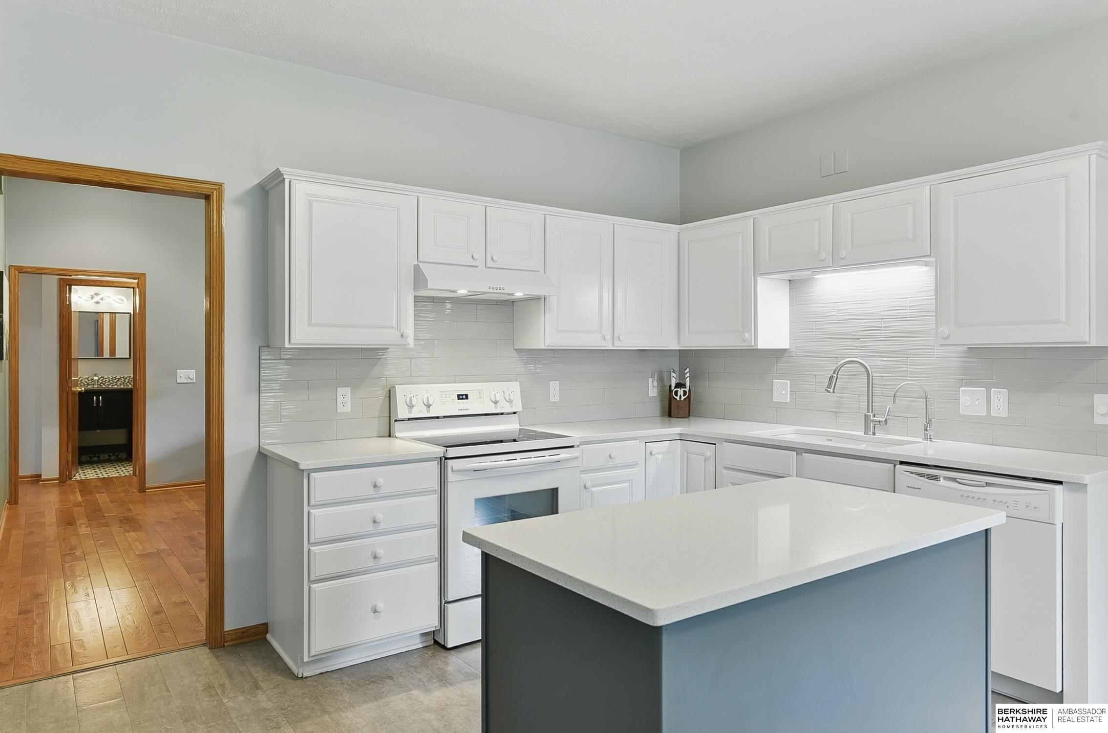 La Vista, Nebraska 68128, United States, 3 Bedrooms Bedrooms, ,2 BathroomsBathrooms,Residential,Pending,157355