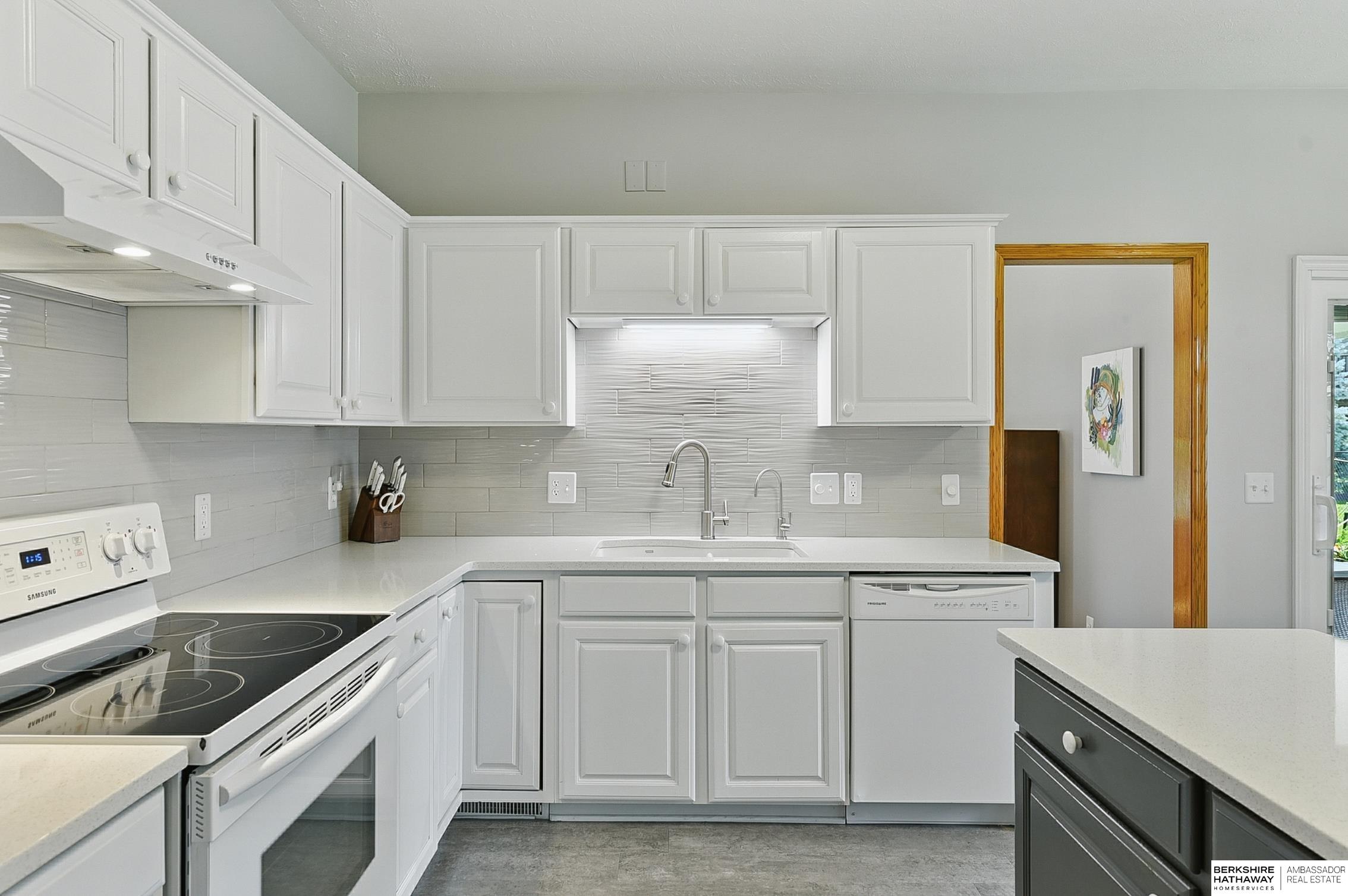 La Vista, Nebraska 68128, United States, 3 Bedrooms Bedrooms, ,2 BathroomsBathrooms,Residential,Pending,157355