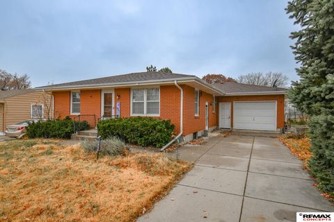 Photo of 4221 N 11 Street, Lincoln, NE 68521 (MLS # 22533663)
