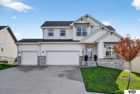 Photo of 16863 Cary Street, Omaha, NE 68136 (MLS # 22605987)