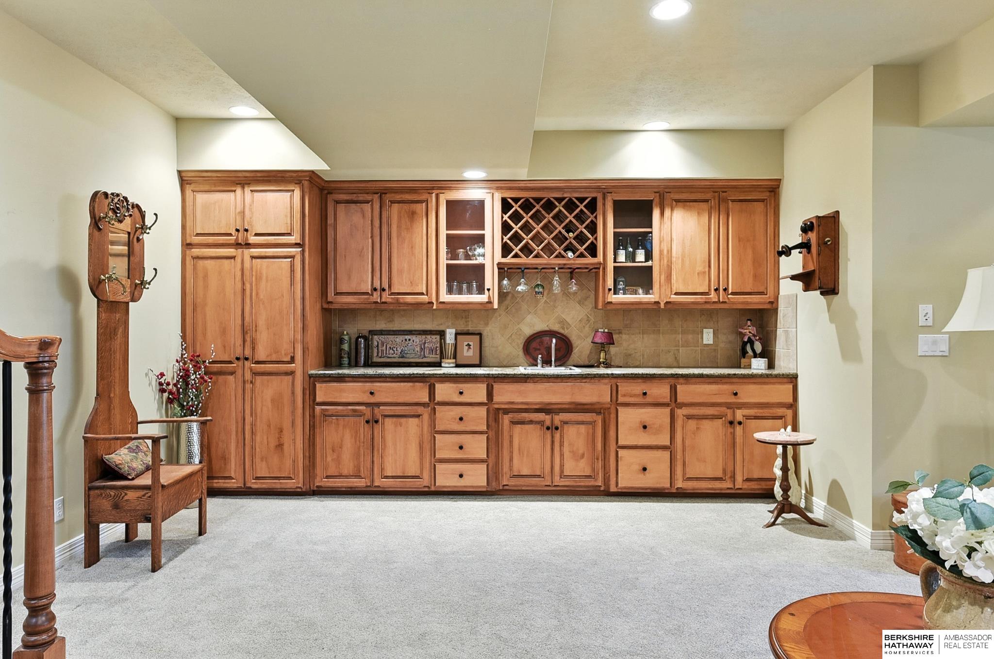 Omaha, Nebraska 68135, United States, 4 Bedrooms Bedrooms, ,3 BathroomsBathrooms,Residential,Pending,200860