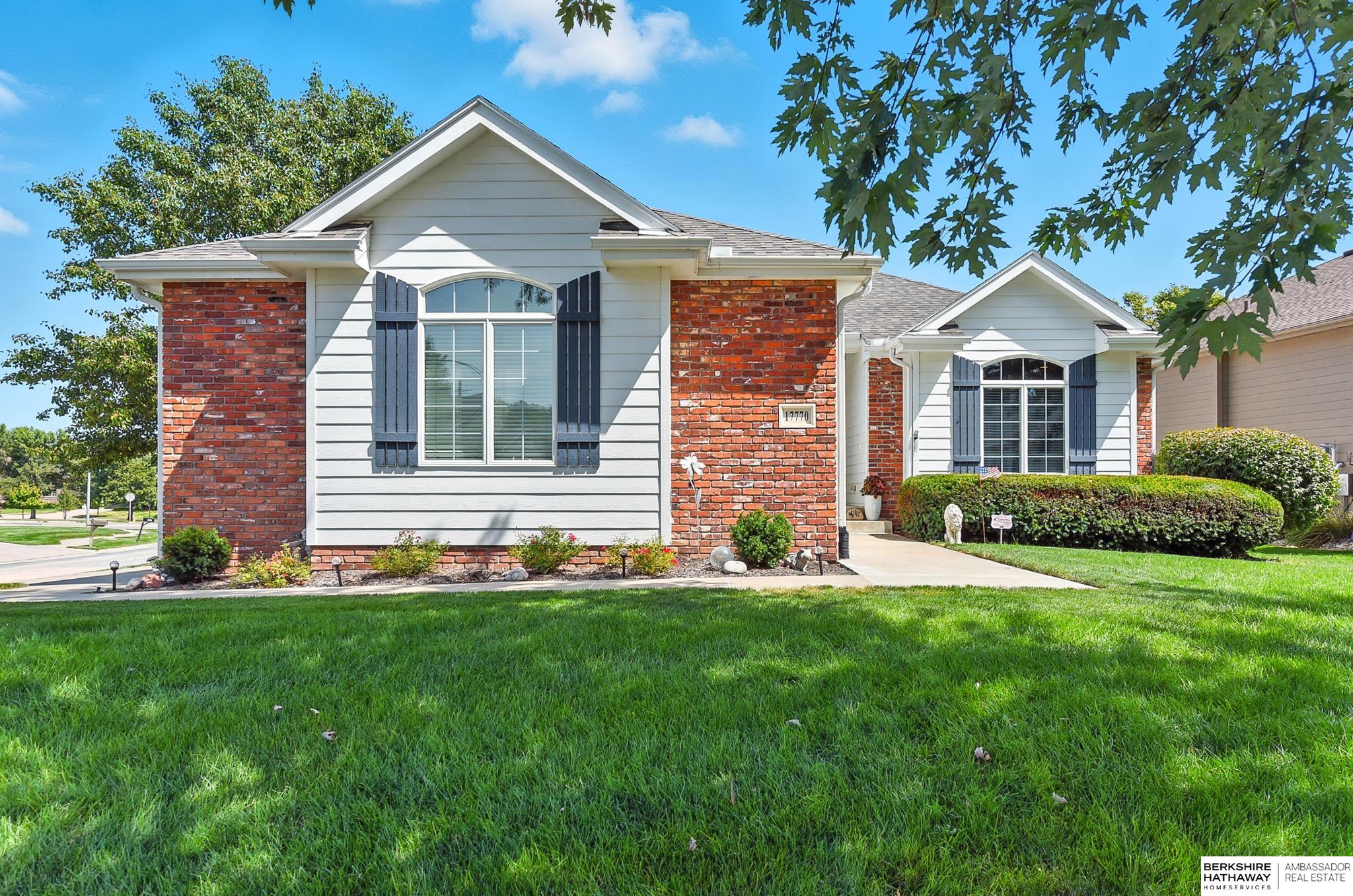 Omaha, Nebraska 68135, United States, 4 Bedrooms Bedrooms, ,3 BathroomsBathrooms,Residential,Pending,200860