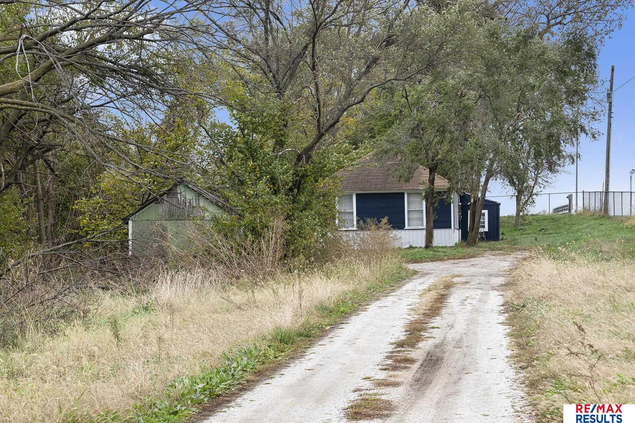 Photo 1 of 34 — 902 Louie Lane, Yutan, NE 68073