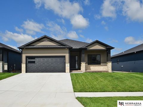 Photo of 335 N 105 Street, Lincoln, NE 68527 (MLS # 22529106)