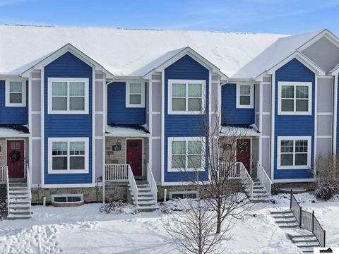 Photo of 7014 Kentwell Lane #16, Lincoln, NE 68516 (MLS # 22534317)