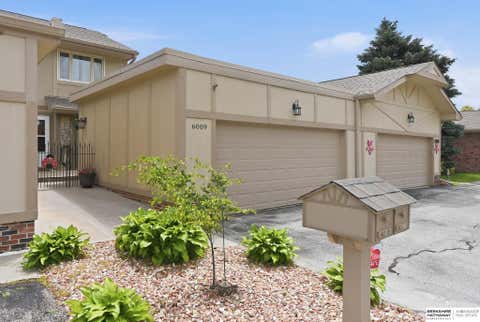 Photo of 6009 Oak Hills Drive #22, Omaha, NE 68137 (MLS # 22615353)