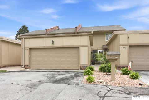 Photo of 6009 Oak Hills Drive #22, Omaha, NE 68137 (MLS # 22615353)