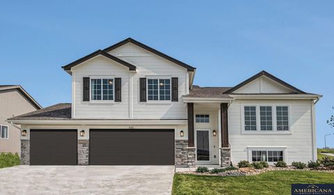 Photo of 8521 S 179 Street, Omaha, NE 68136 (MLS # 22603416)