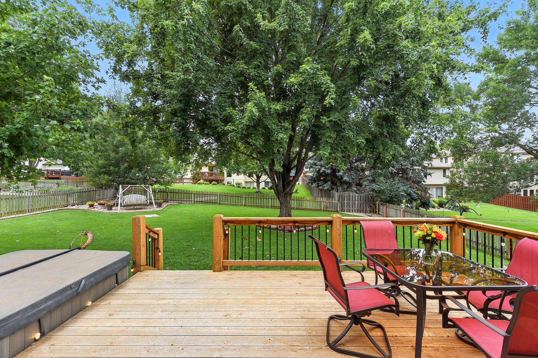 Omaha, Nebraska 68135, United States, 4 Bedrooms Bedrooms, ,3 BathroomsBathrooms,Residential,Active,173839