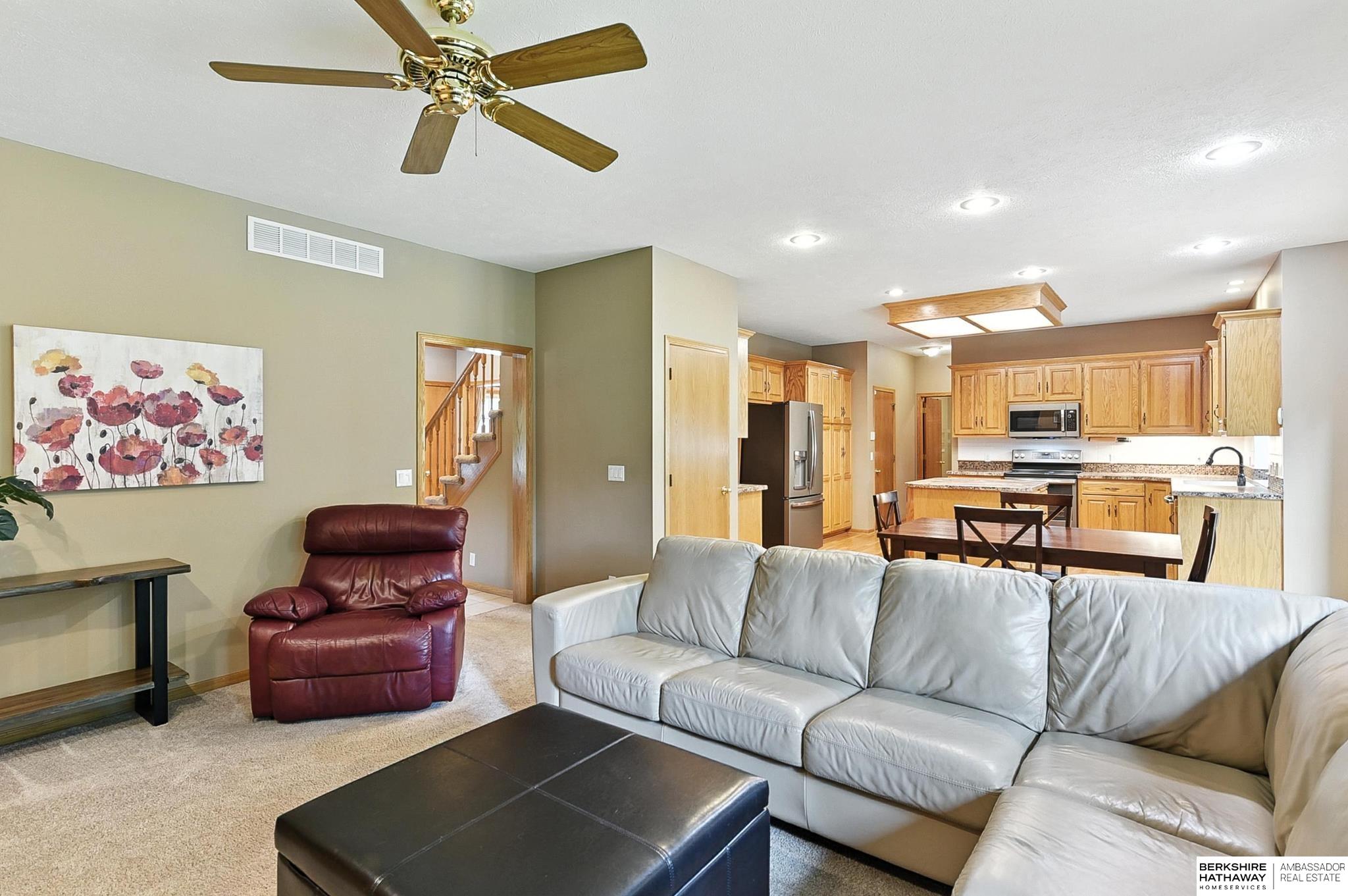 Omaha, Nebraska 68135, United States, 4 Bedrooms Bedrooms, ,3 BathroomsBathrooms,Residential,Active,173839