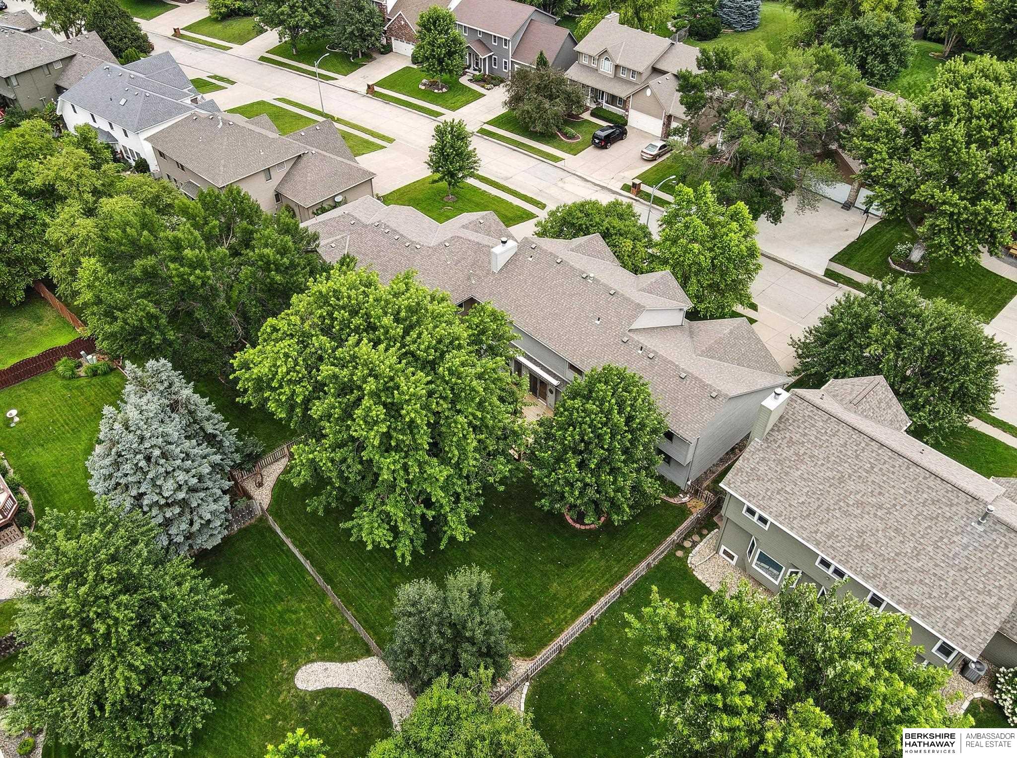 Omaha, Nebraska 68135, United States, 4 Bedrooms Bedrooms, ,3 BathroomsBathrooms,Residential,Active,173839