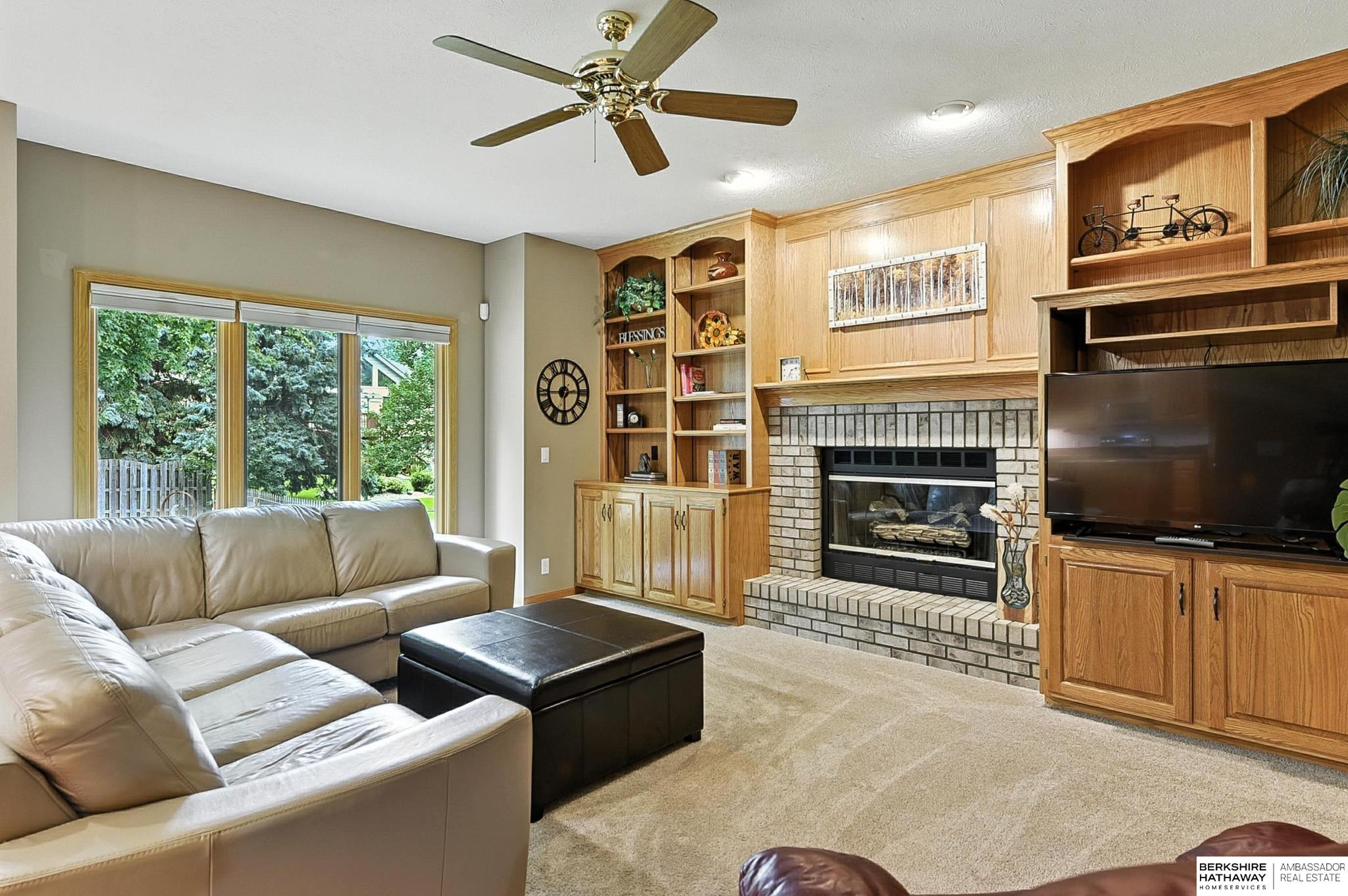 Omaha, Nebraska 68135, United States, 4 Bedrooms Bedrooms, ,3 BathroomsBathrooms,Residential,Active,173839