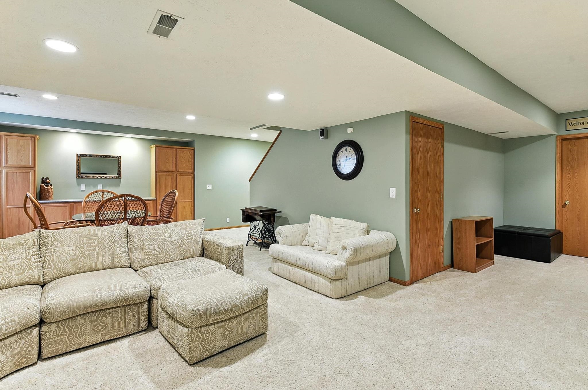 Omaha, Nebraska 68135, United States, 4 Bedrooms Bedrooms, ,3 BathroomsBathrooms,Residential,Active,173839