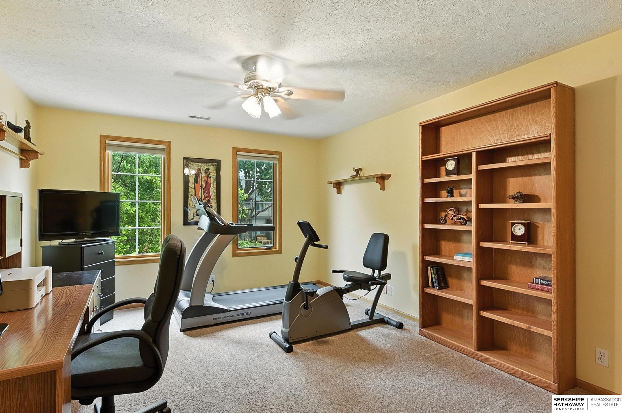 Omaha, Nebraska 68135, United States, 4 Bedrooms Bedrooms, ,3 BathroomsBathrooms,Residential,Active,173839