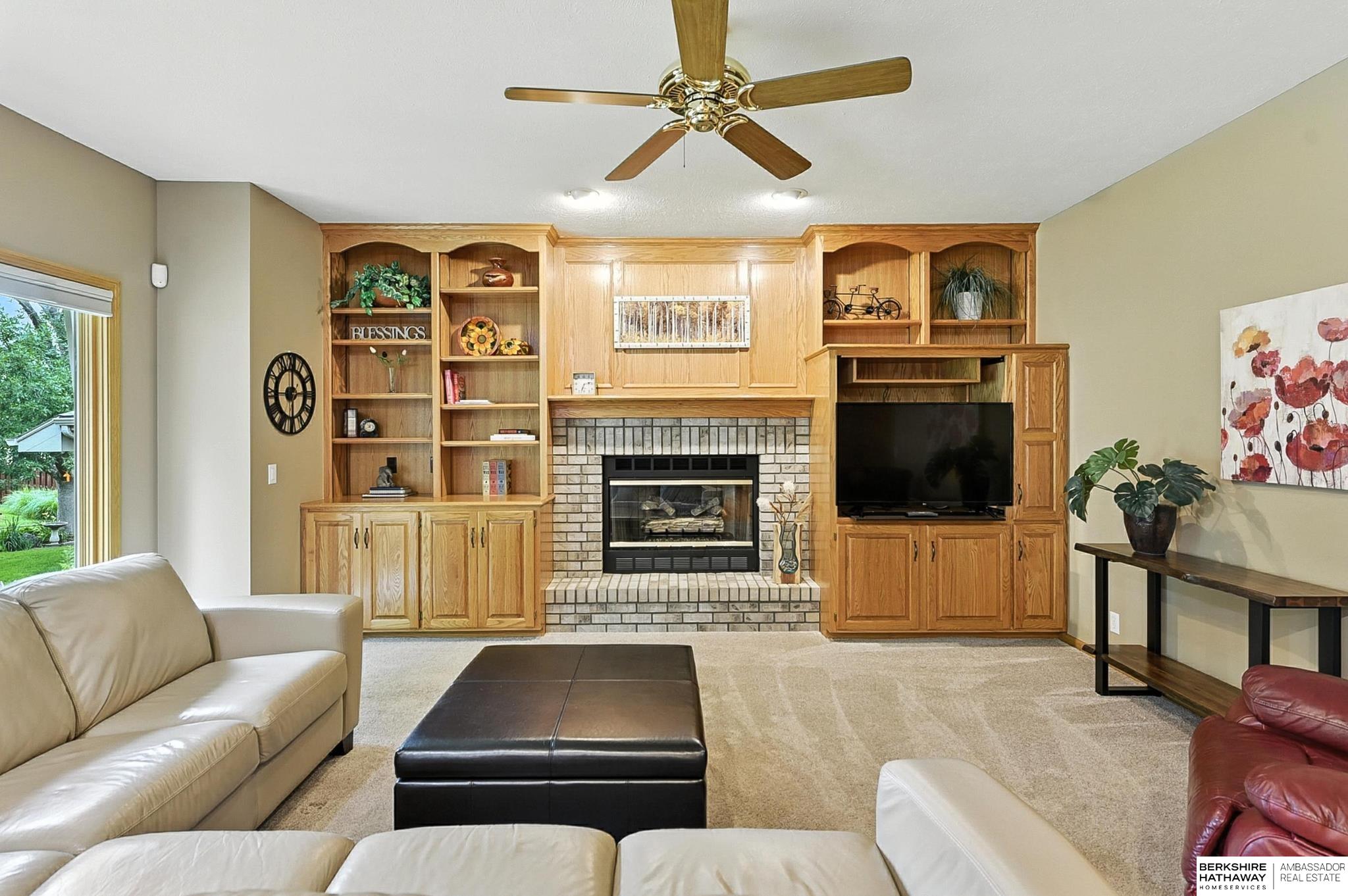 Omaha, Nebraska 68135, United States, 4 Bedrooms Bedrooms, ,3 BathroomsBathrooms,Residential,Active,173839