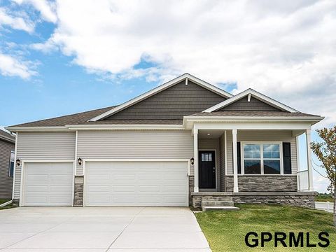 Photo of 8308 S 175th Street, Omaha, NE 68137 (MLS # 22534544)