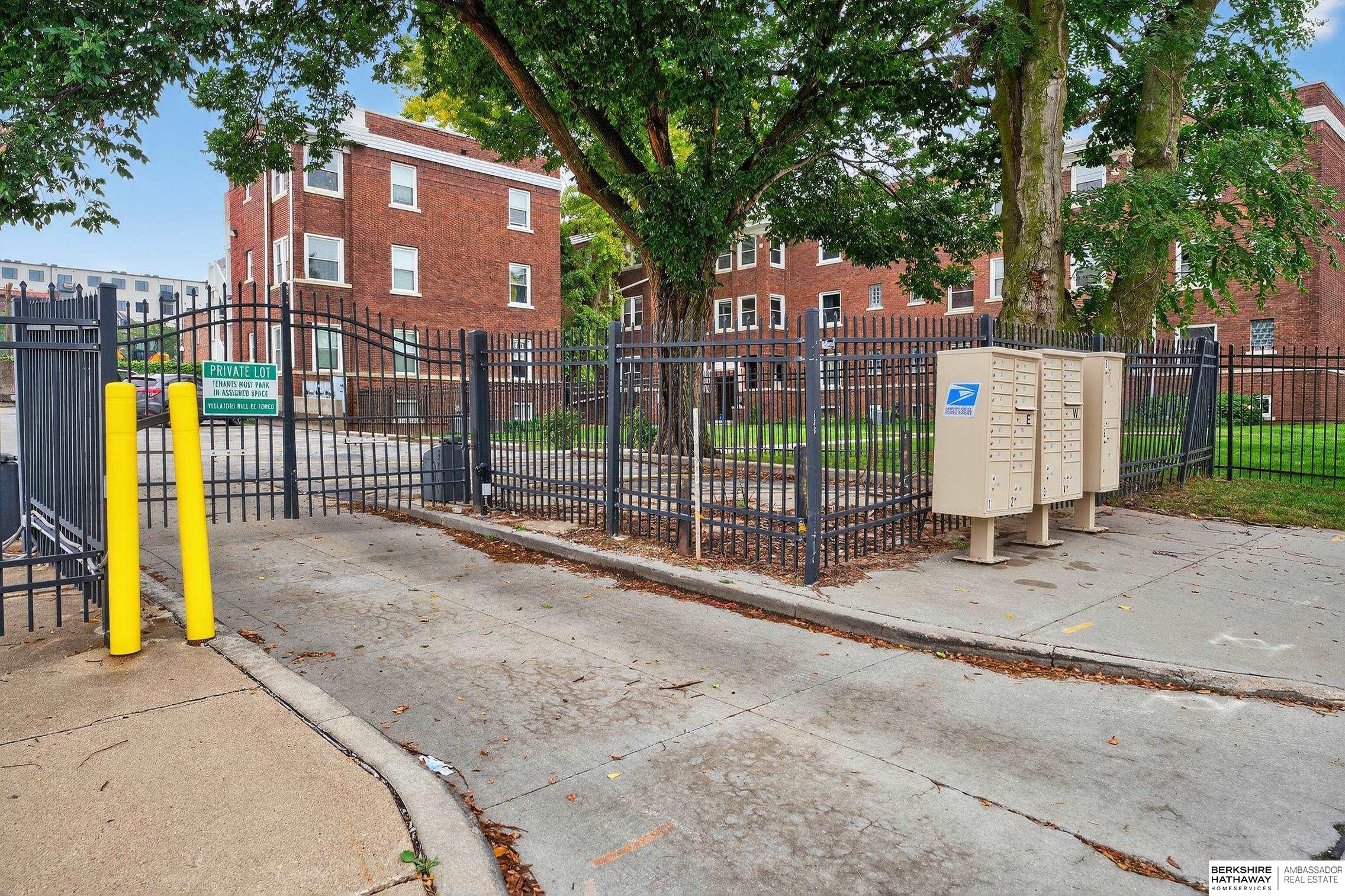 Omaha, Nebraska 68102, United States, 1 Bedroom Bedrooms, ,2 BathroomsBathrooms,Residential,Active,217120