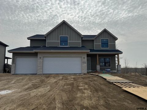 Photo of 12613 Cooper Street, Papillion, NE 68138 (MLS # 22605539)