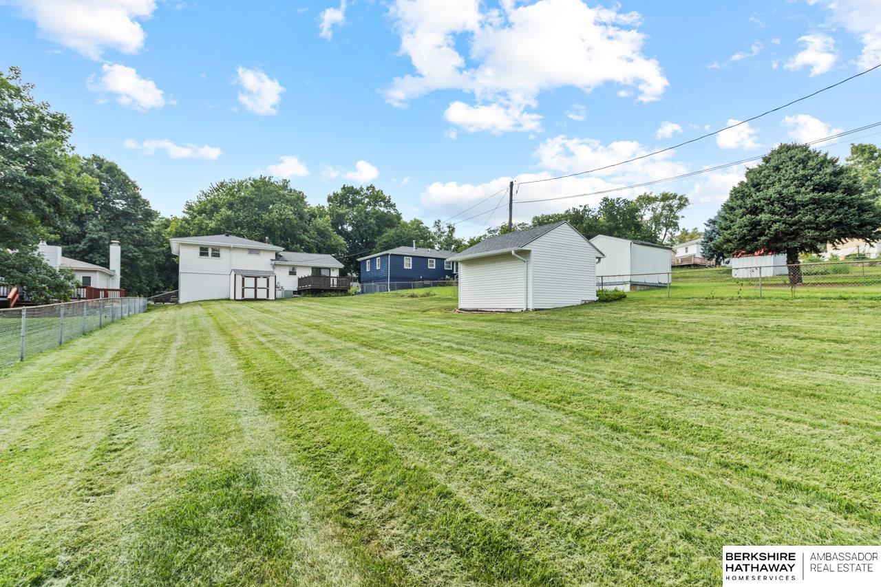 Omaha, Nebraska 68124, United States, 4 Bedrooms Bedrooms, ,3 BathroomsBathrooms,Residential,Pending,183674