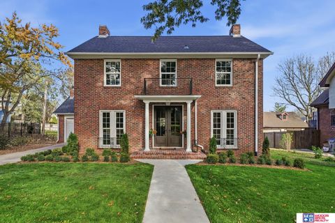 Photo of 2626 Park Avenue, Lincoln, NE 68502 (MLS # 22532641)