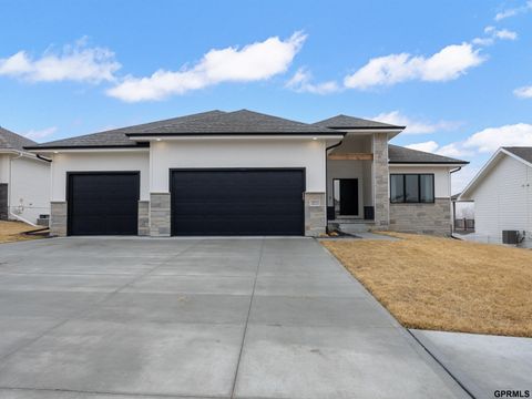 Photo of 19112 Pinehurst Avenue, Omaha, NE 68136 (MLS # 22605691)