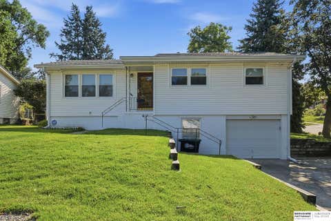 Photo of 1721 N 84th Street, Omaha, NE 68114 (MLS # 22620391)