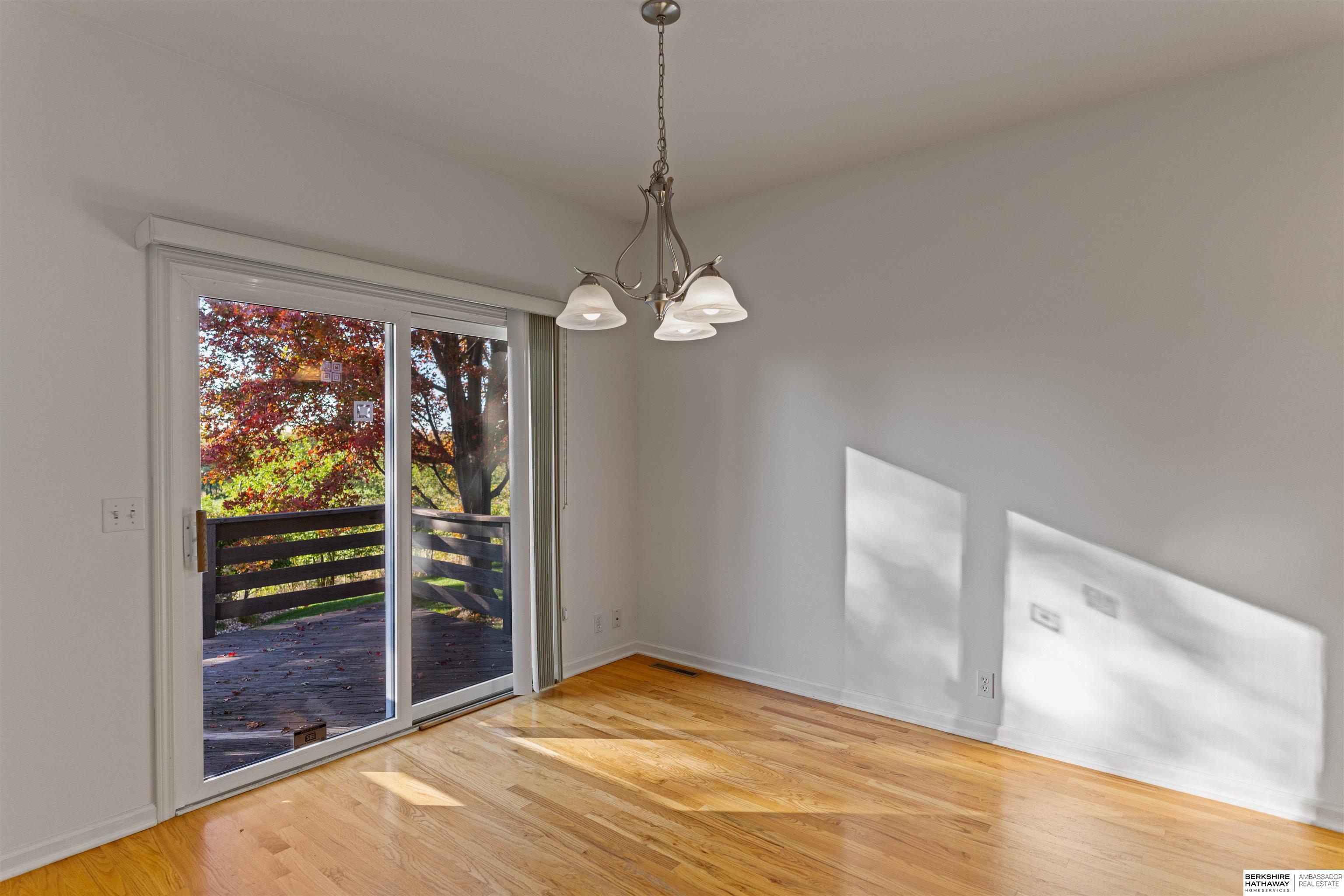 Omaha, Nebraska 68130, United States, 2 Bedrooms Bedrooms, ,2 BathroomsBathrooms,Residential,Active,248973