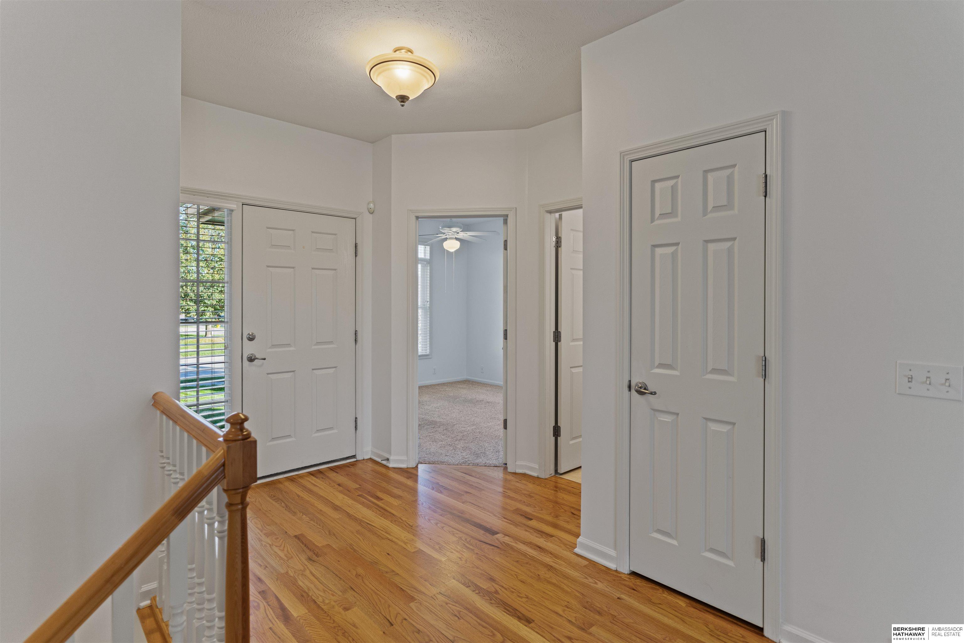 Omaha, Nebraska 68130, United States, 2 Bedrooms Bedrooms, ,2 BathroomsBathrooms,Residential,Active,248973