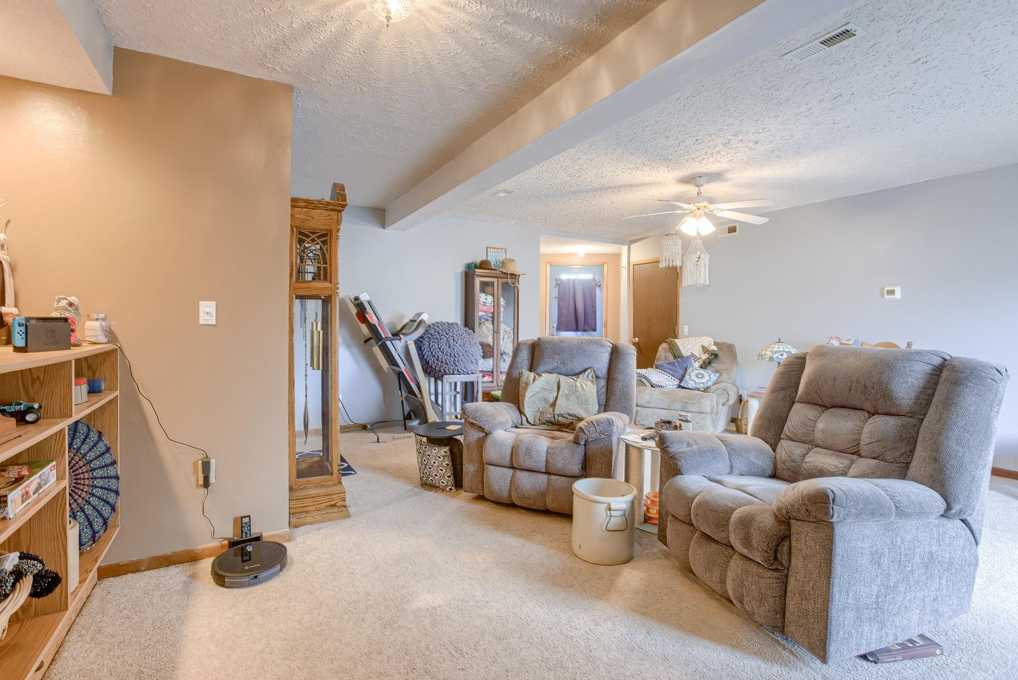 Columbus, Nebraska 68601, United States, 5 Bedrooms Bedrooms, ,2 BathroomsBathrooms,Residential,Active,106809