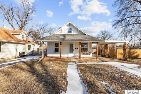 Photo of 3909 N 53rd Street, Omaha, NE 68104 (MLS # 22603286)