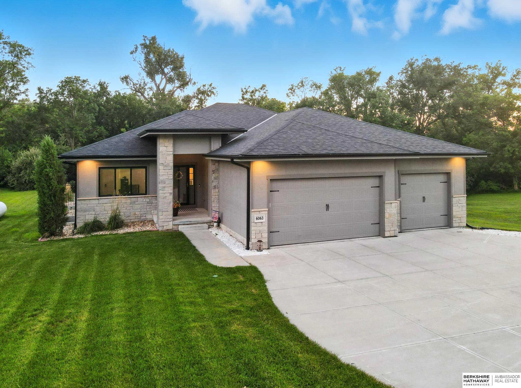 Fort Calhoun, Nebraska 68023, United States, 5 Bedrooms Bedrooms, ,3 BathroomsBathrooms,Residential,Active,197434