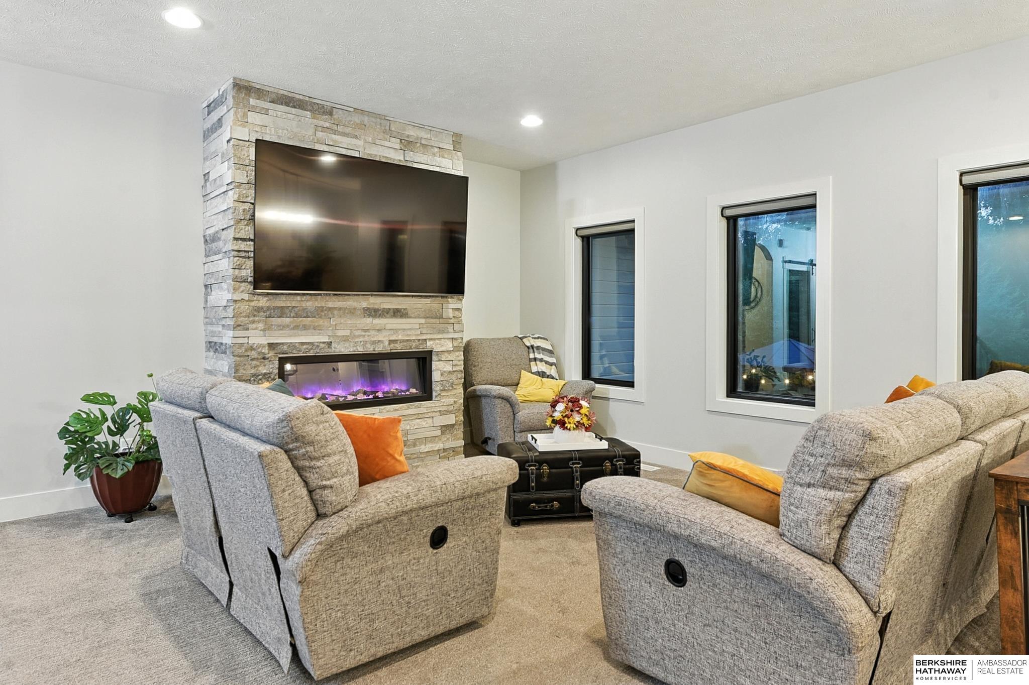 Fort Calhoun, Nebraska 68023, United States, 5 Bedrooms Bedrooms, ,3 BathroomsBathrooms,Residential,Active,197434