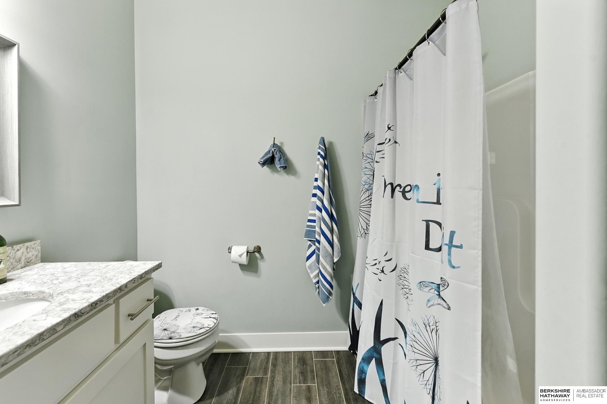 Fort Calhoun, Nebraska 68023, United States, 5 Bedrooms Bedrooms, ,3 BathroomsBathrooms,Residential,Active,197434