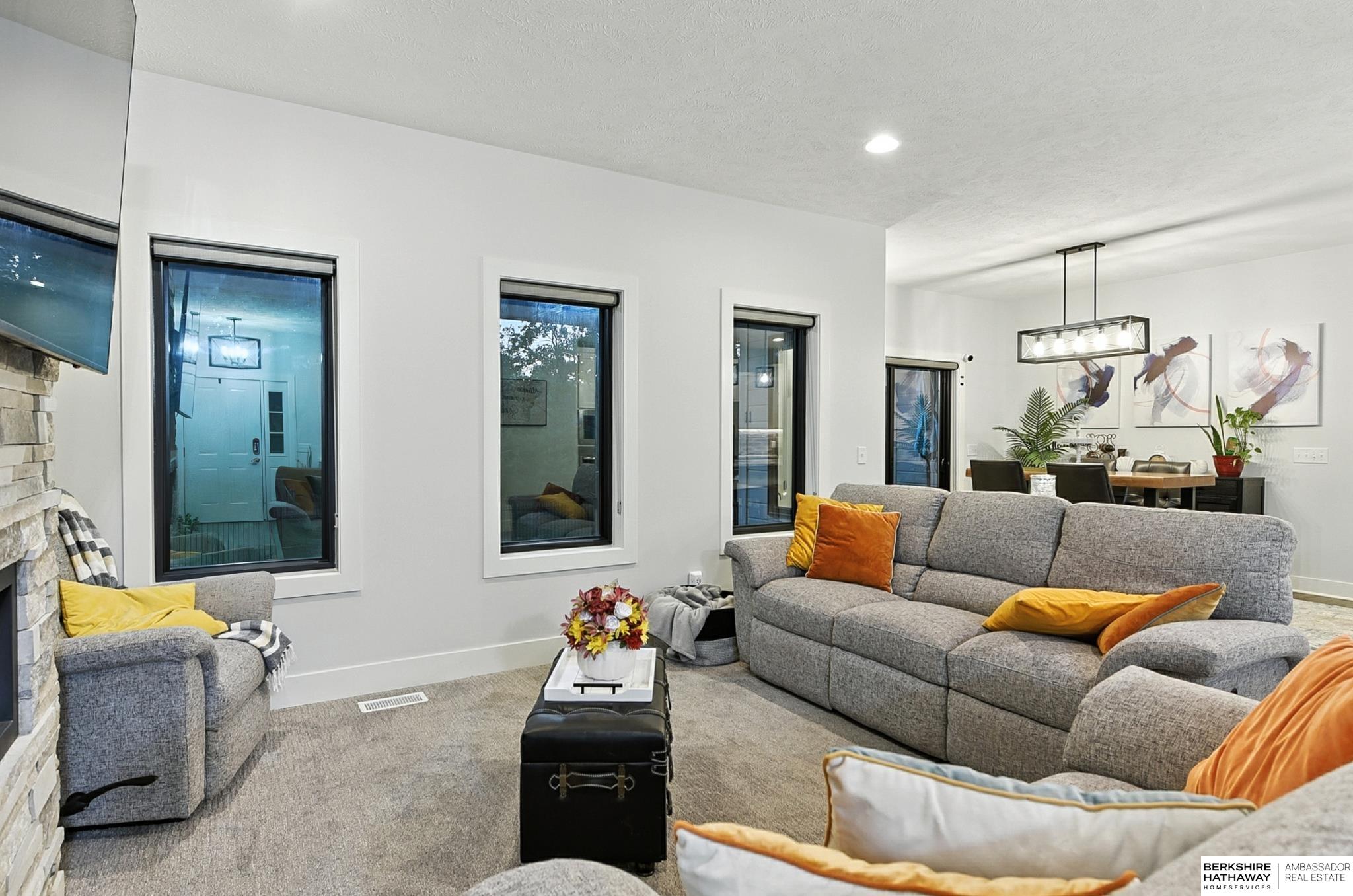 Fort Calhoun, Nebraska 68023, United States, 5 Bedrooms Bedrooms, ,3 BathroomsBathrooms,Residential,Active,197434