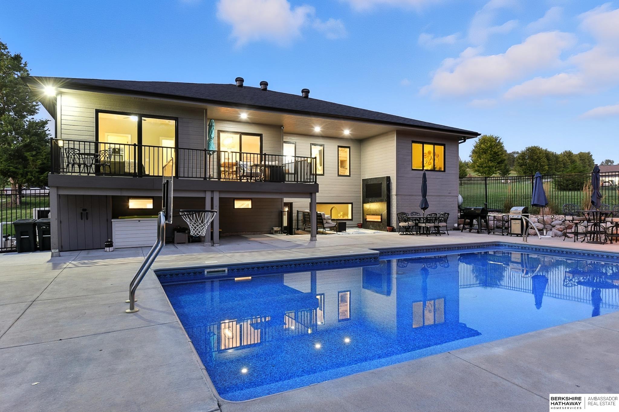 Fort Calhoun, Nebraska 68023, United States, 5 Bedrooms Bedrooms, ,3 BathroomsBathrooms,Residential,Active,197434