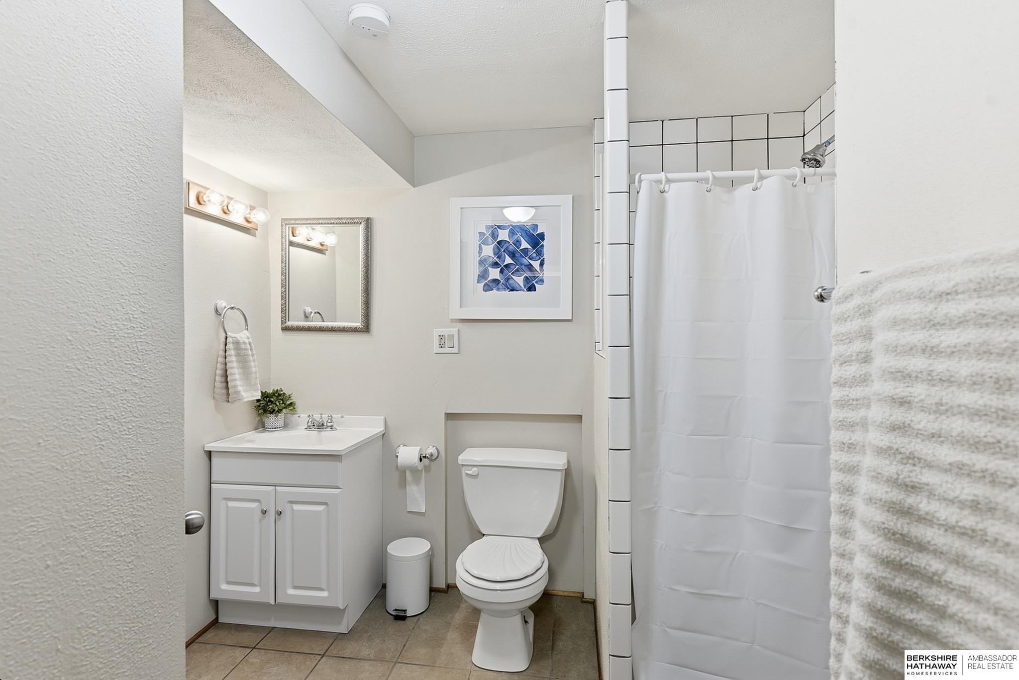 Fremont, Nebraska 68025, United States, 4 Bedrooms Bedrooms, ,3 BathroomsBathrooms,Residential,Active,245535