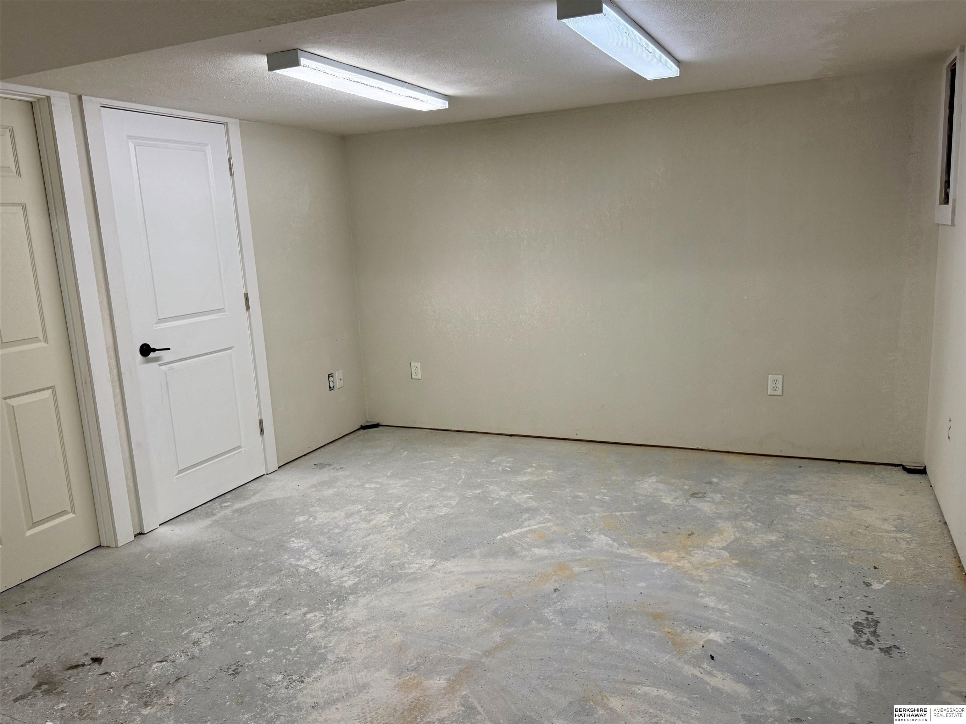 Union, Nebraska 68455, United States, 2 Bedrooms Bedrooms, ,2 BathroomsBathrooms,Residential,Pending,245726