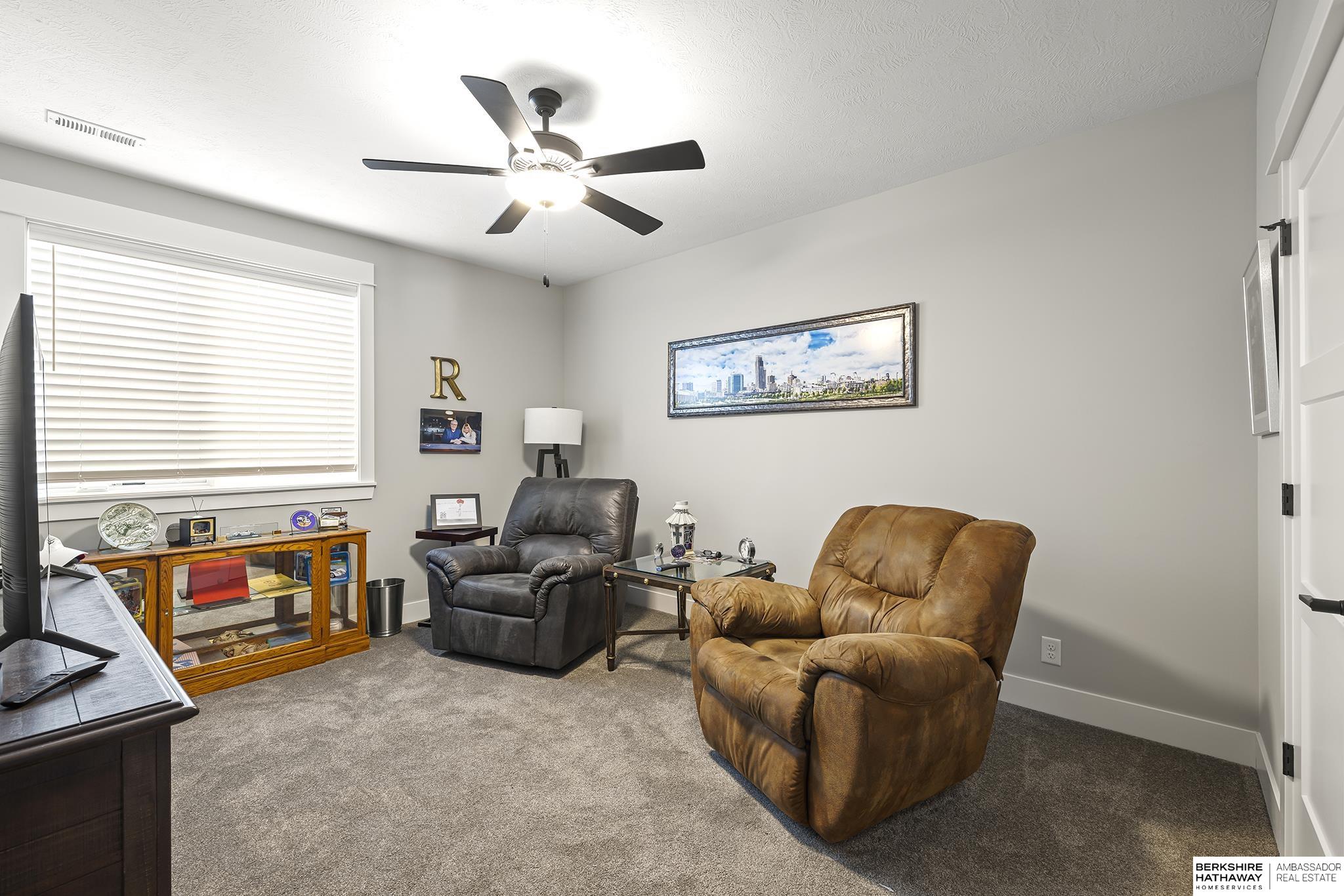 Papillion, Nebraska 68046, United States, 6 Bedrooms Bedrooms, ,4 BathroomsBathrooms,Residential,Pending,148201