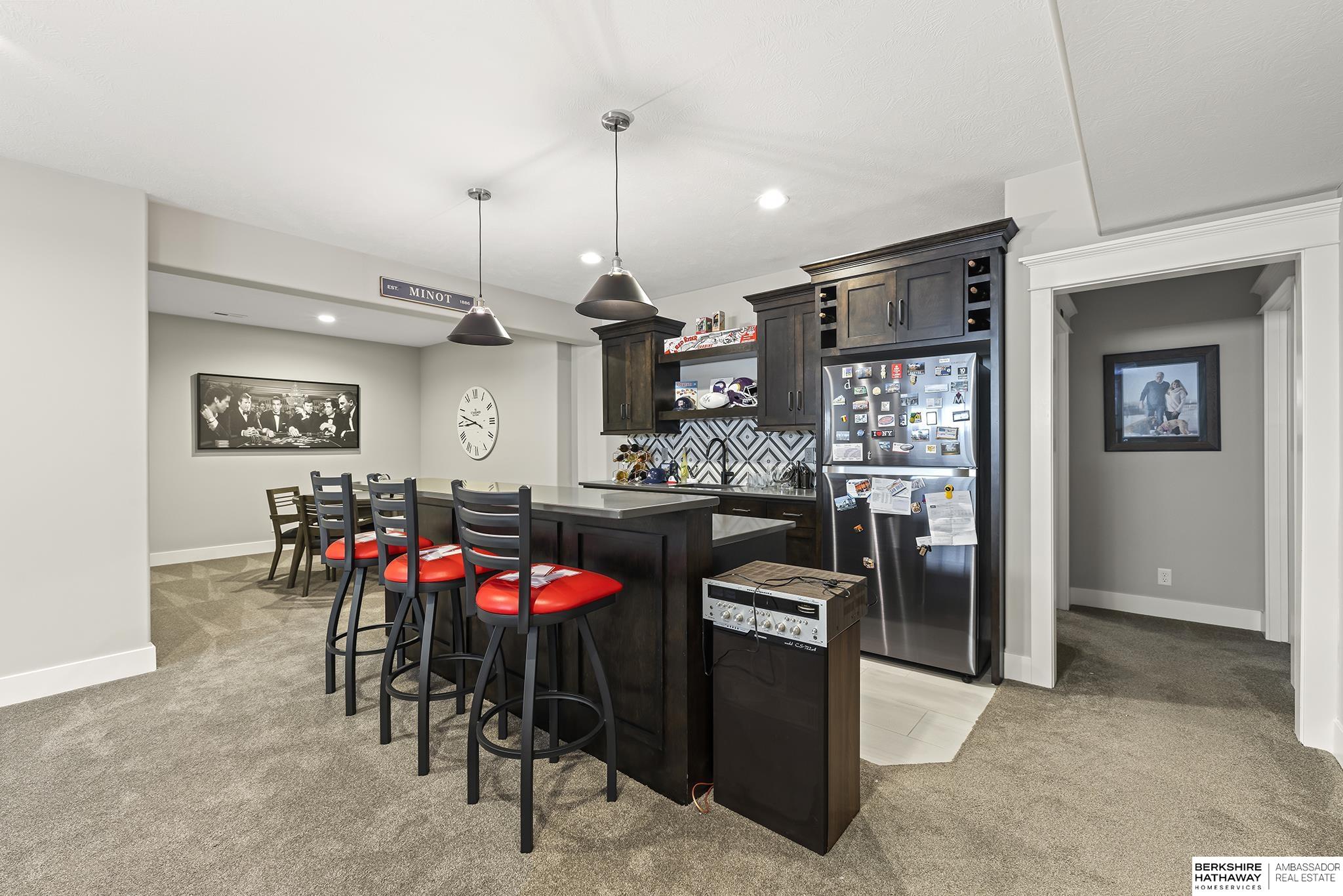 Papillion, Nebraska 68046, United States, 6 Bedrooms Bedrooms, ,4 BathroomsBathrooms,Residential,Pending,148201