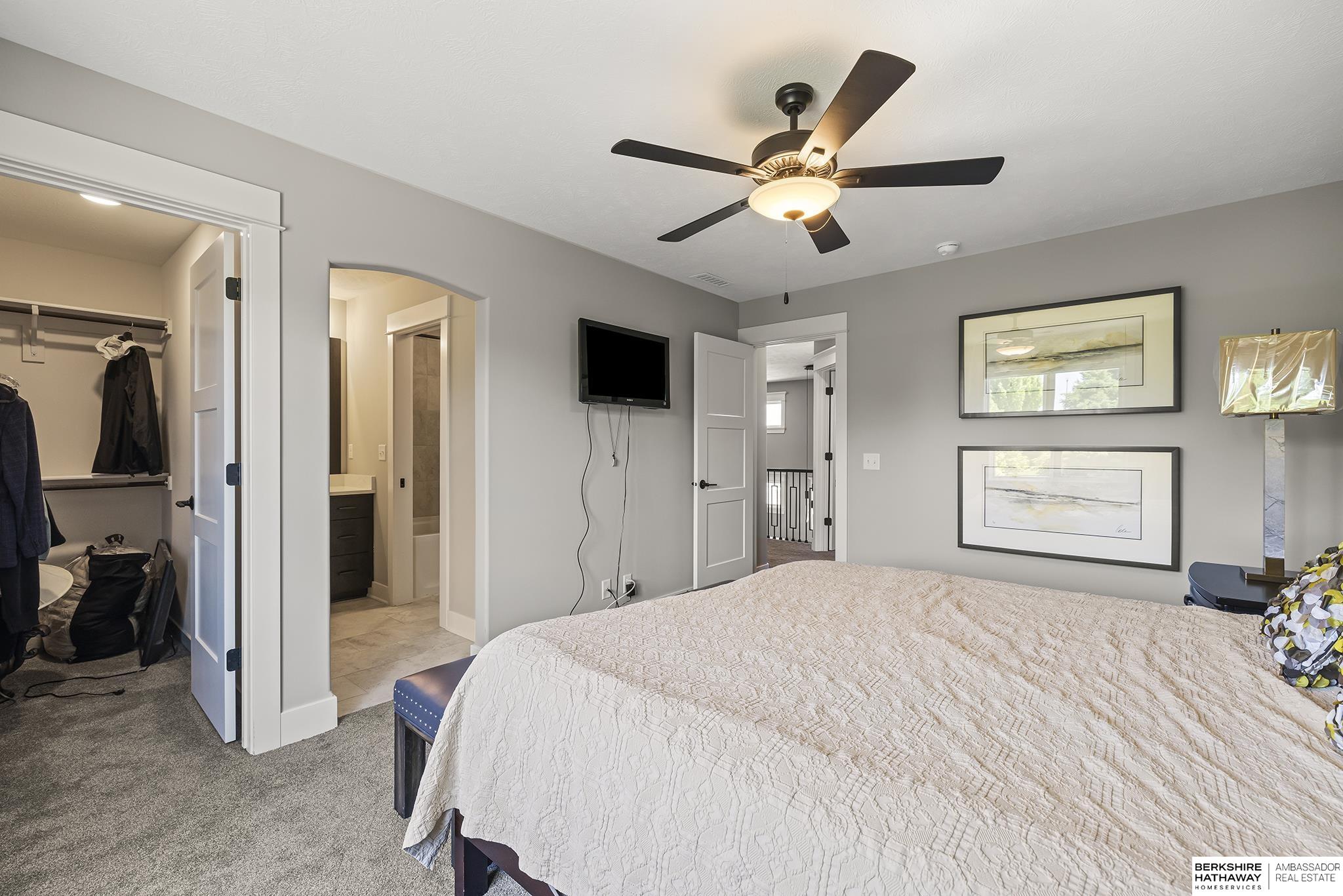 Papillion, Nebraska 68046, United States, 6 Bedrooms Bedrooms, ,4 BathroomsBathrooms,Residential,Pending,148201