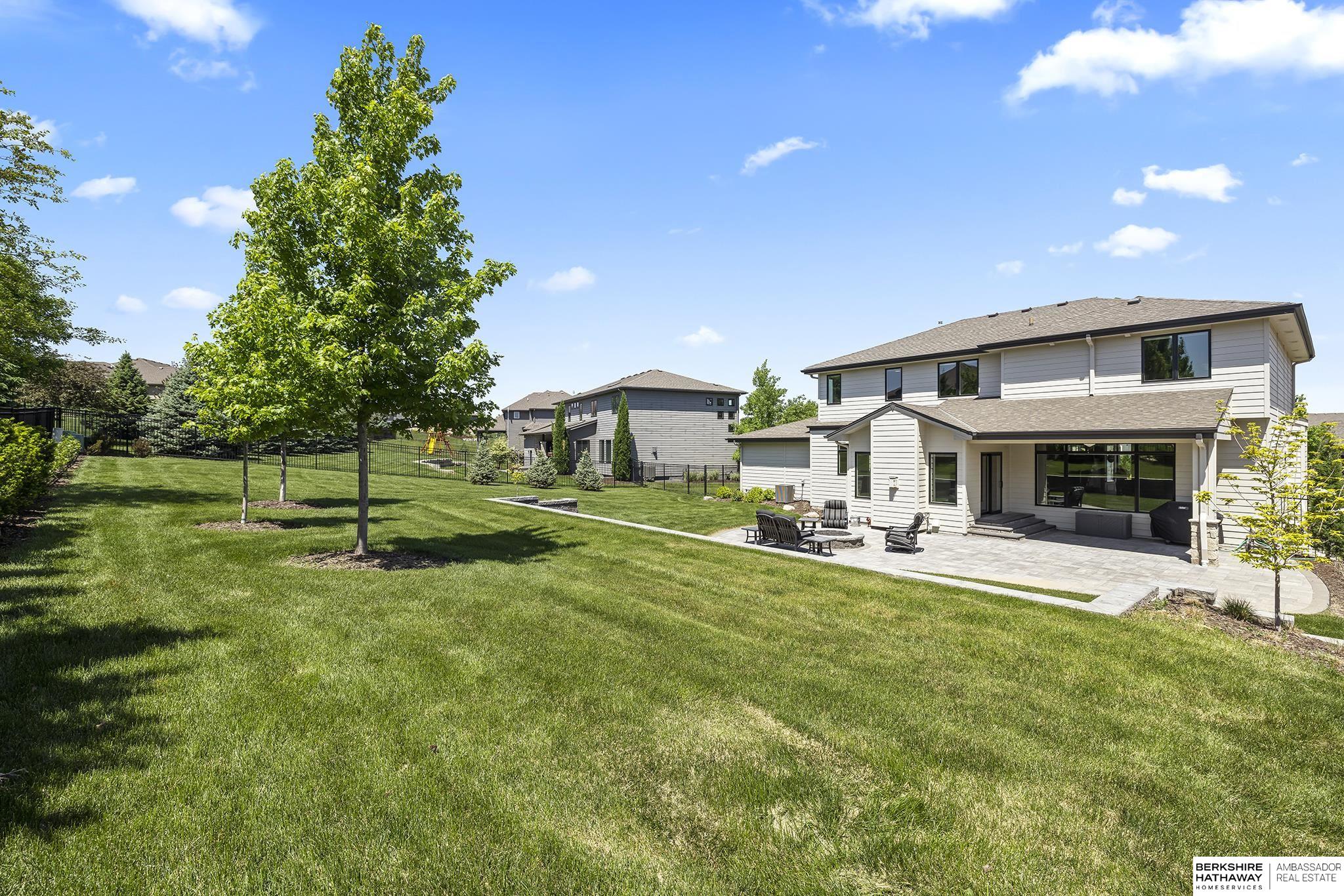 Papillion, Nebraska 68046, United States, 6 Bedrooms Bedrooms, ,4 BathroomsBathrooms,Residential,Pending,148201