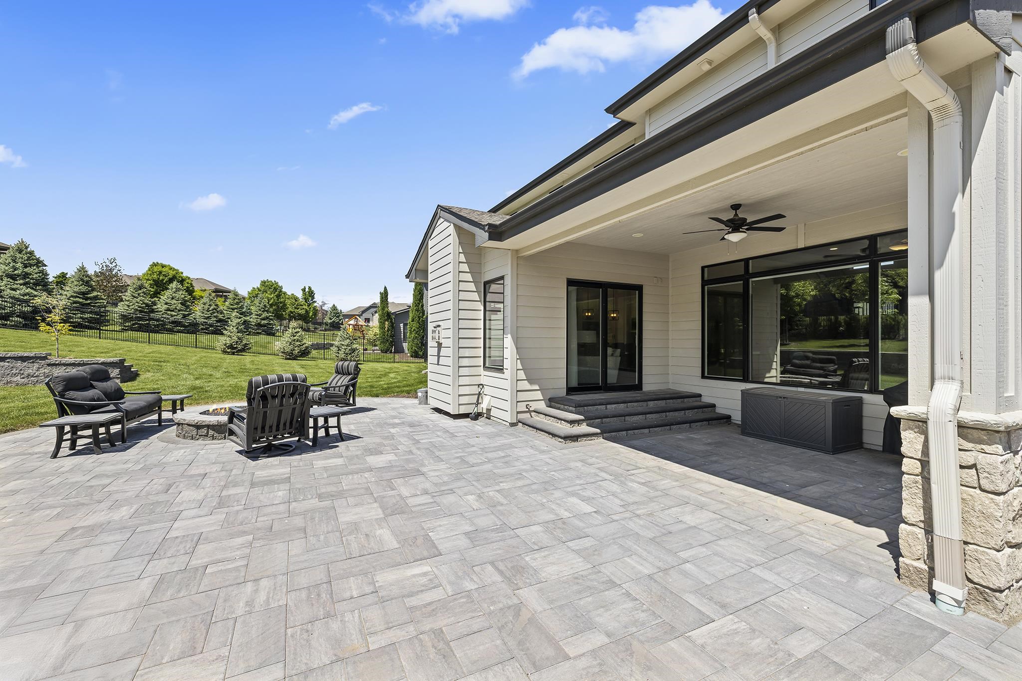 Papillion, Nebraska 68046, United States, 6 Bedrooms Bedrooms, ,4 BathroomsBathrooms,Residential,Pending,148201