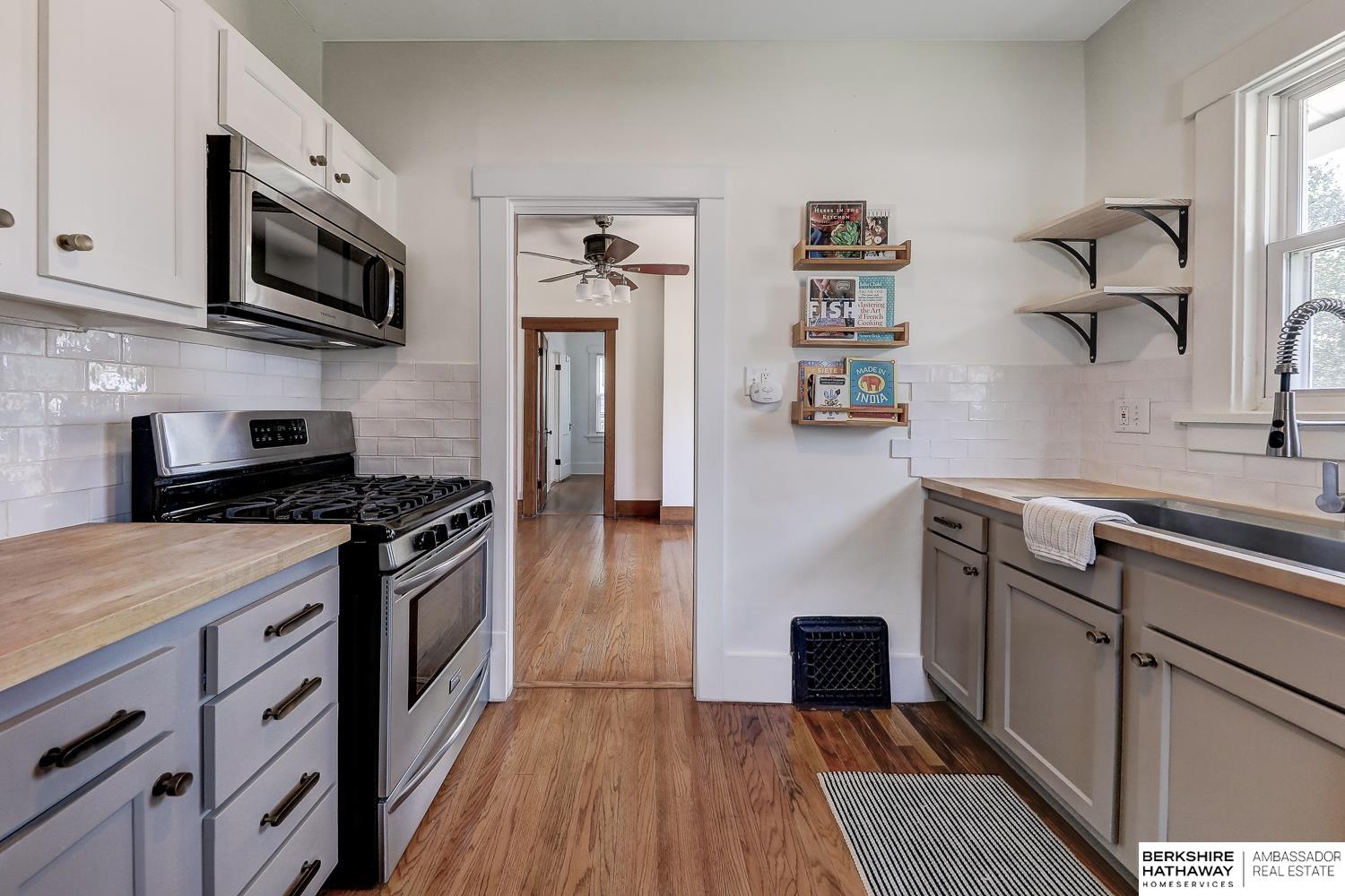 Omaha, Nebraska 68104, United States, 2 Bedrooms Bedrooms, ,2 BathroomsBathrooms,Residential,Pending,181068