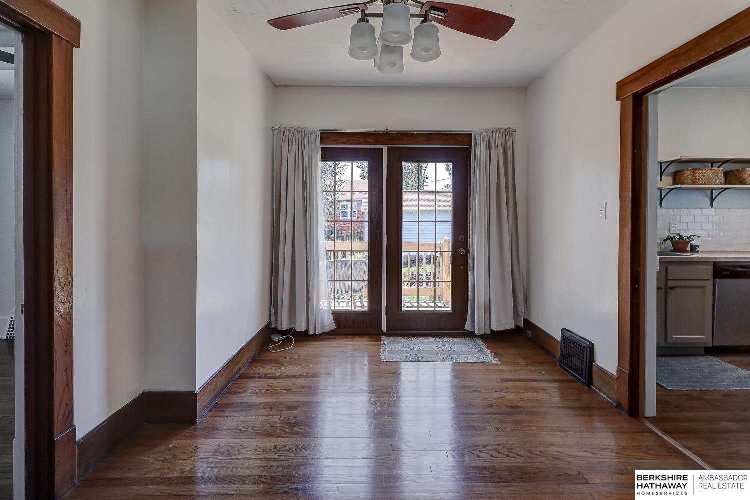 Omaha, Nebraska 68104, United States, 2 Bedrooms Bedrooms, ,2 BathroomsBathrooms,Residential,Pending,181068