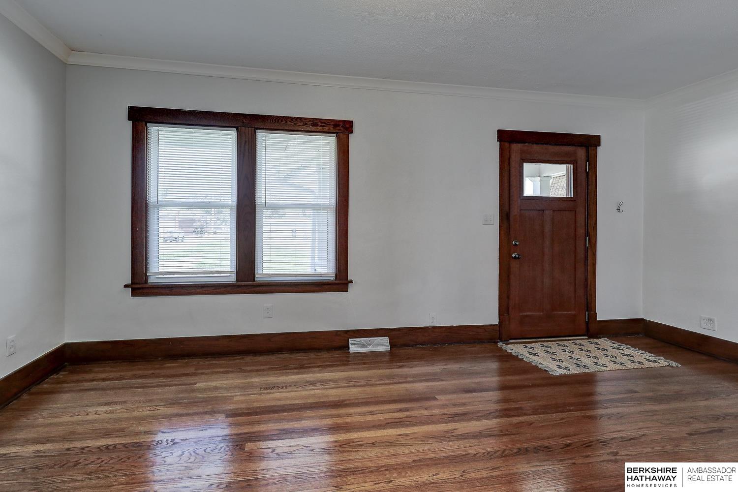 Omaha, Nebraska 68104, United States, 2 Bedrooms Bedrooms, ,2 BathroomsBathrooms,Residential,Pending,181068